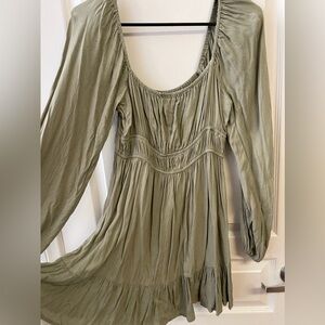 Medium stretchy mini dress